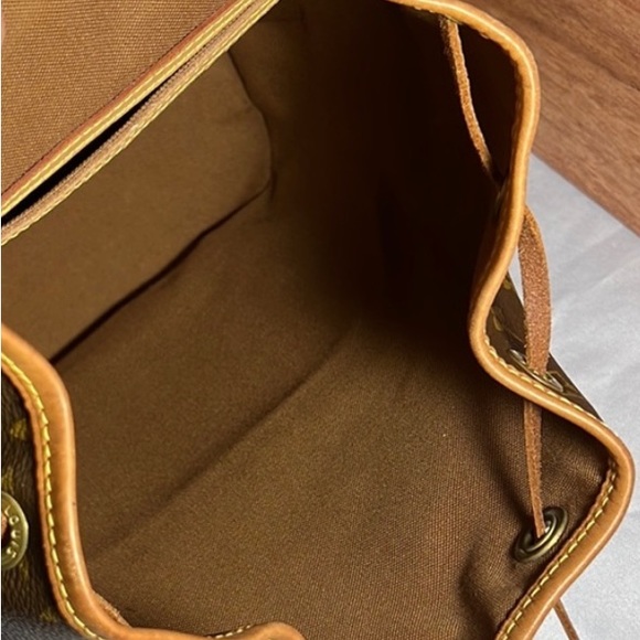 Authentic Louis Vuitton Montessori MM - Picture 5 of 7